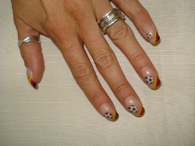  WM-Nägel in Nageldesign