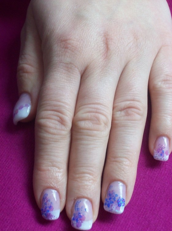 Frontansicht Tipverlängerung nach einer Pause in Anfänger Nageldesign