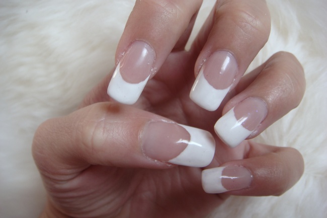 Von oben French nails + 1. Refill in Anfänger Nageldesign