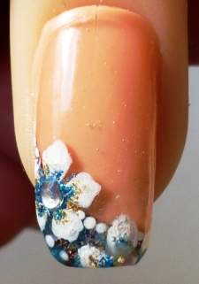 Glitzerfrench mit Blumen Naildesign Anleitung zum selbst nachmachen / Bewertung in Nageldesign