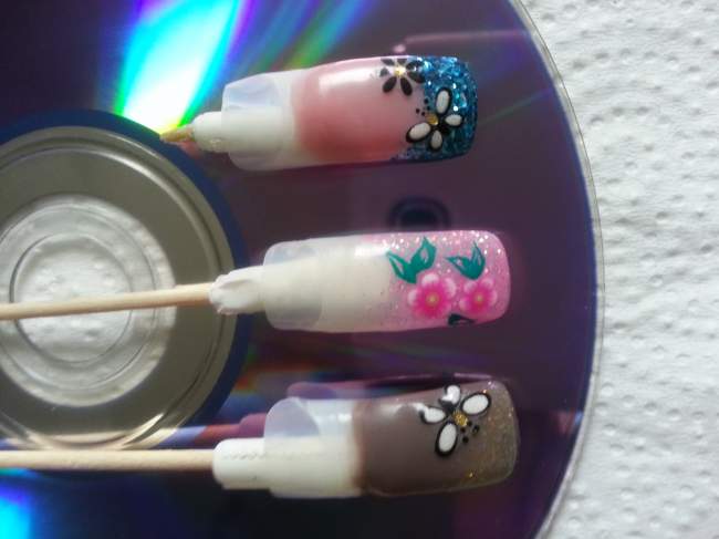 Nailart Designversuche in Nageldesign