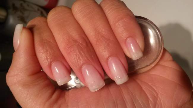 Babyboomer versuch ganz schlicht ohne schnick schnack in Anfänger Nageldesign