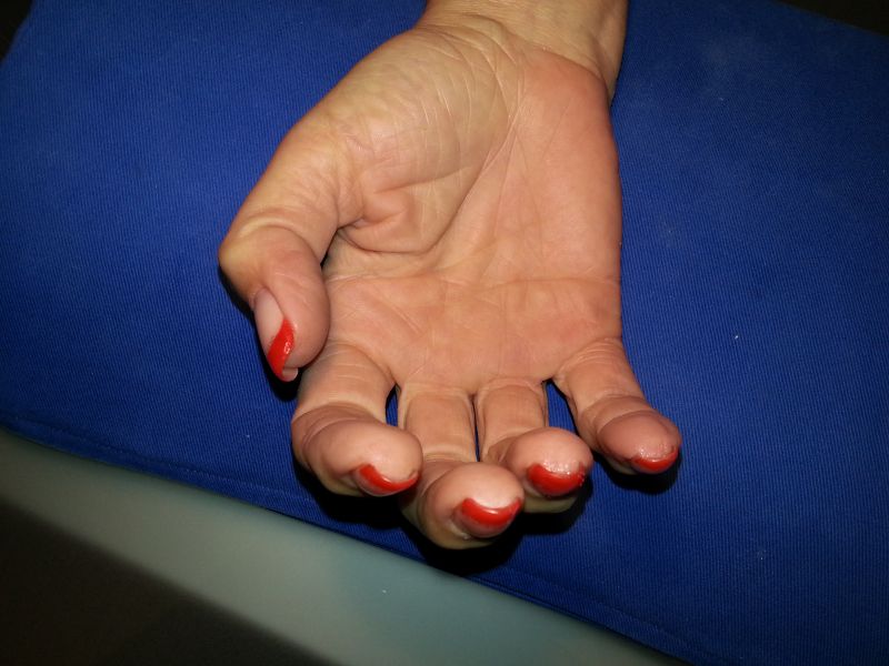 Rotes french Obszöne Nägel :-D in Anfänger Nageldesign