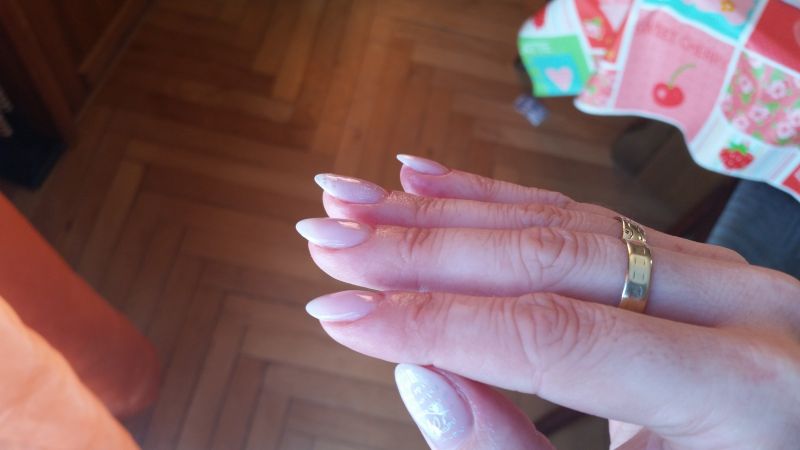 Seitenansicht erster babyboomer.was sagt ihr? in Anfänger Nageldesign