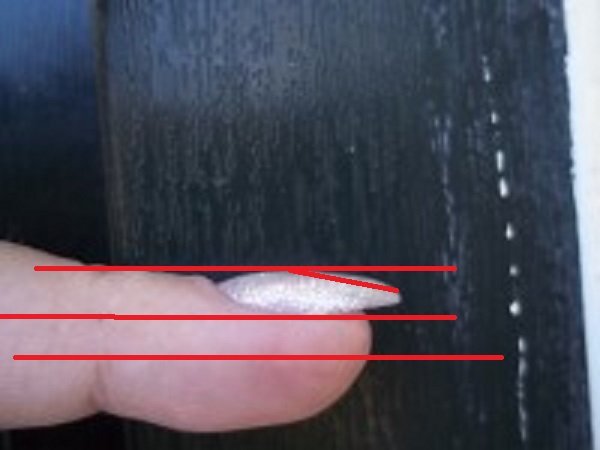 seitenlinie muss zur spitze runter, der aufbau zur spitze flacher Mandelform mit grünem French in Anfänger Nageldesign