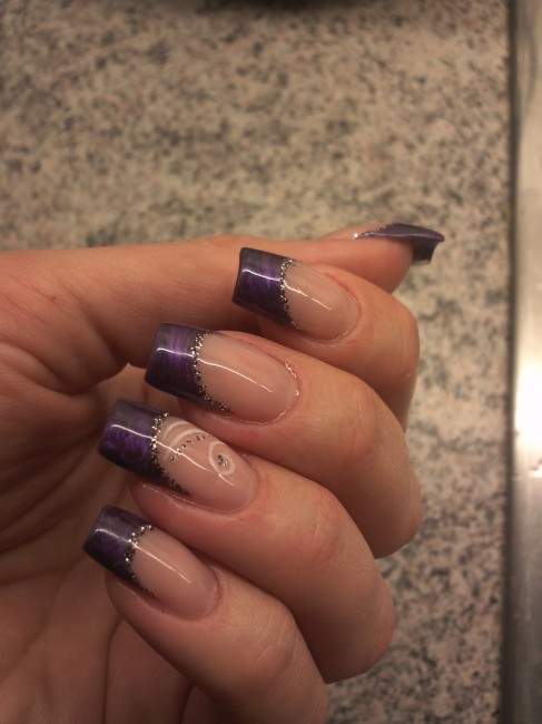 Hauptansicht Design 2 Nagelbettverlängerung und Schablonenverlängerung in Anfänger Nageldesign