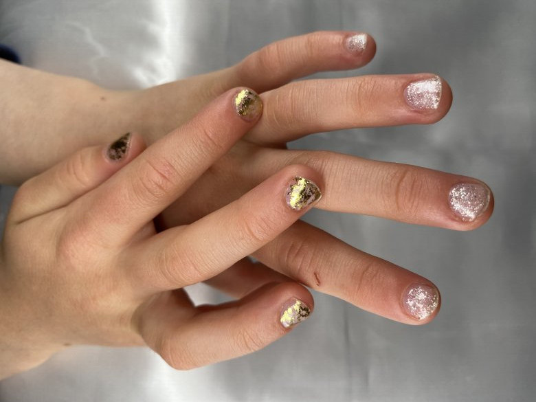 Zweites Mal UV-Lack UV-Lack für Kinder in Nagellack / UV