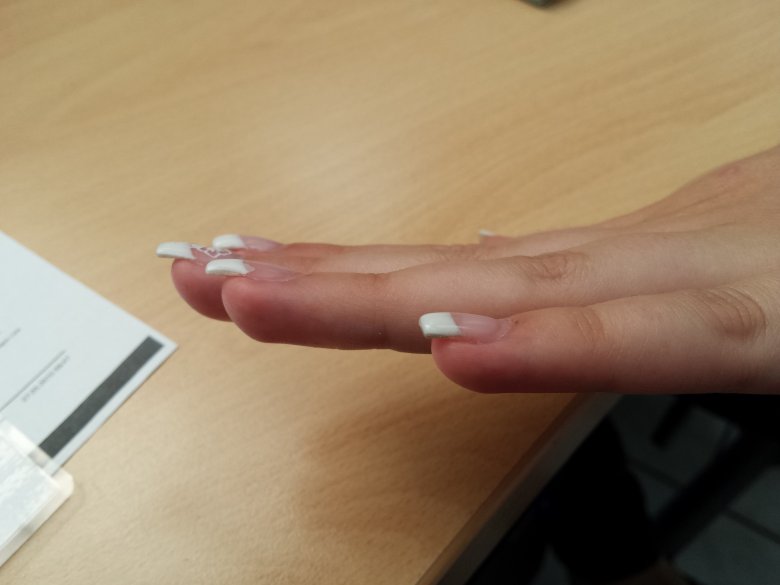 Seitenansicht 2 French weiß schlicht in Anfänger Nageldesign