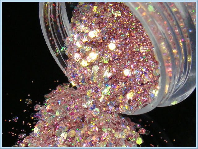 google-bild Wie legt ihr Glitter in die Nagelspitze? in Tipps / Tricks