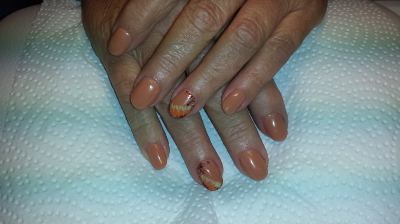 resultat nach 3 ganzen std. :( herbst Nägel :) in Anfänger Nageldesign