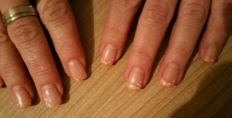 Modell Modellage nach Schulung in Anfänger Nageldesign