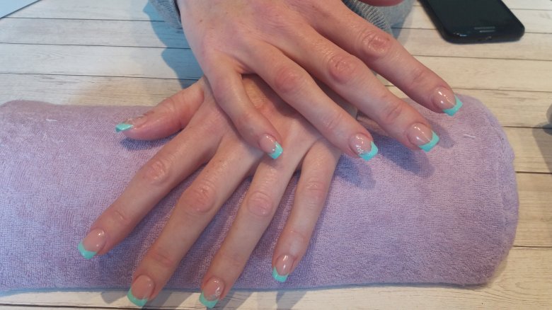 Modell Modellage nach Schulung in Anfänger Nageldesign