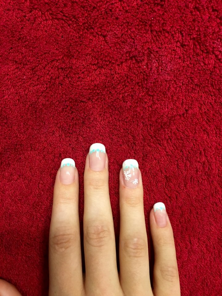 Von oben 1  Modellage mit Gel u  klassischen French in Anfänger Nageldesign