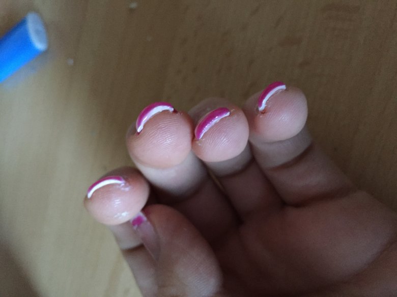 Vorne Gelnägel zum 1  mal selbstgemacht in Anfänger Nageldesign