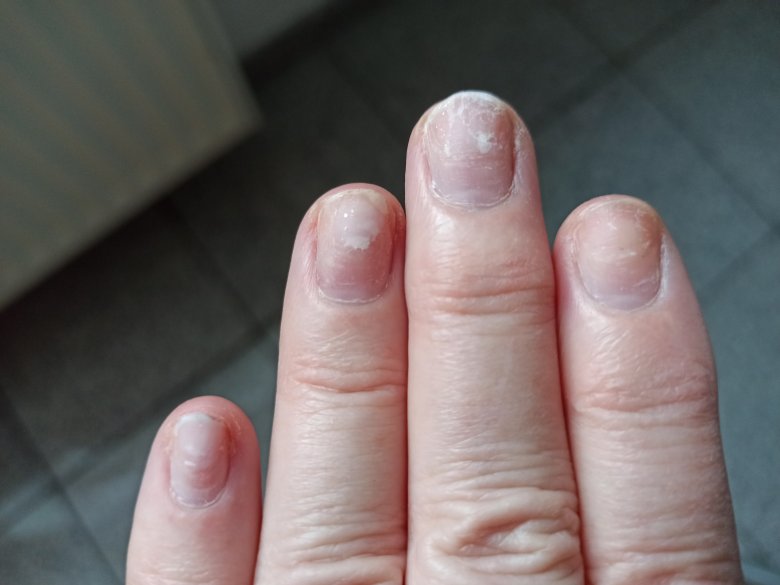 Naturnägel Led Nail Polish von Manucurist Paris in Nagellack / UV