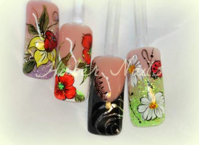 Seminar Blumenparadies Beispielfoto Miniatur-Malerei und one stroke Seminar in Nailart Schulung