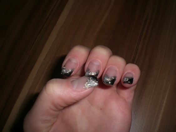  Meine Nägel.schwarz/silber in Anfänger Nageldesign