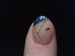 Naja da meinte ich muss mich kreativ auslassen und habe so ein Draht  Gelnägel mit Verzierungen in Anfänger Nageldesign