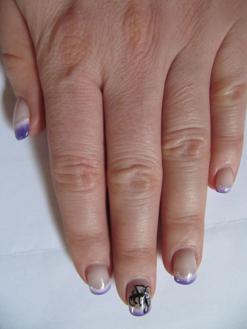 Draufsicht_2 Refill Gel mit Farbverlaufs-French in Anfänger Nageldesign