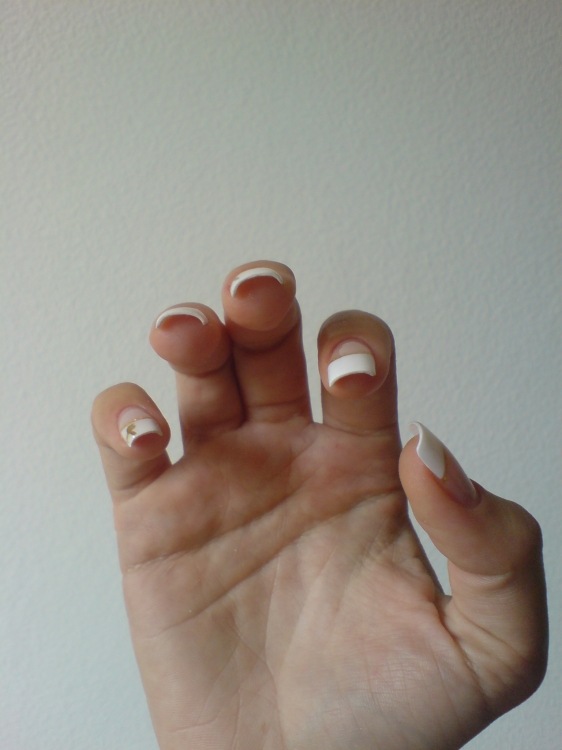 ... 1. Gelmodellage beim Model in Anfänger Nageldesign