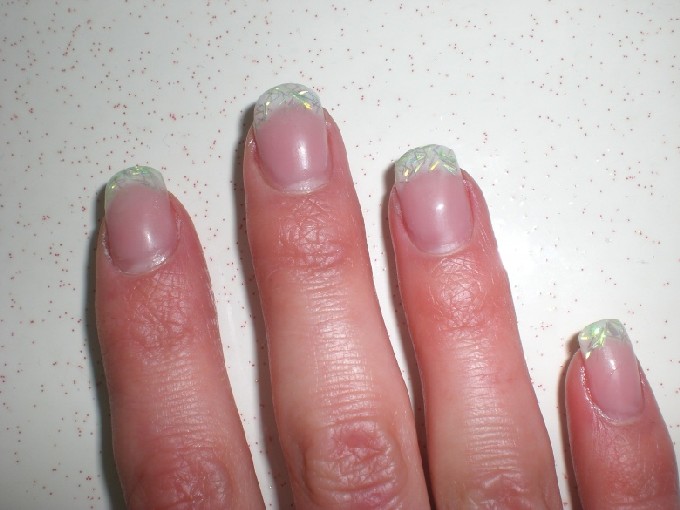 Eigenmodellage 1 Woche alt oben nach 1 Woche Lifting und Gel bröckelt an Seite ? in Anfänger Nageldesign