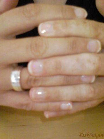 EK Blacksilver Glitter und Klar Fingertreppe Schwierige Nagelarbeit bei einer Freundin in Anfänger Nageldesign