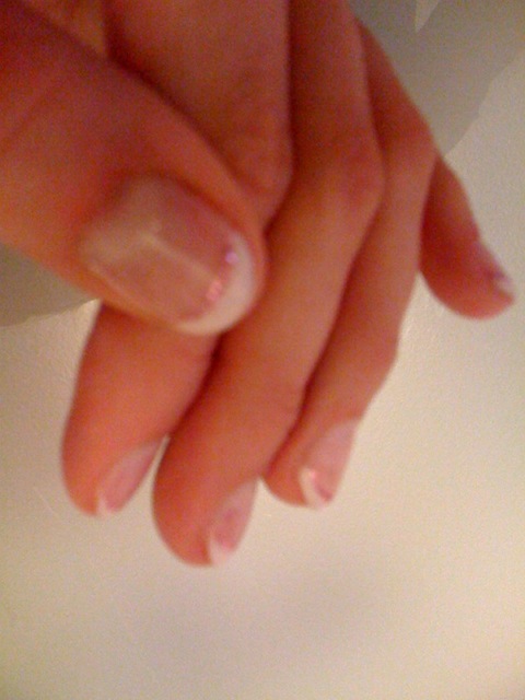 Foto-1 Glitzerpulver auf die Nägel in Nageldesign