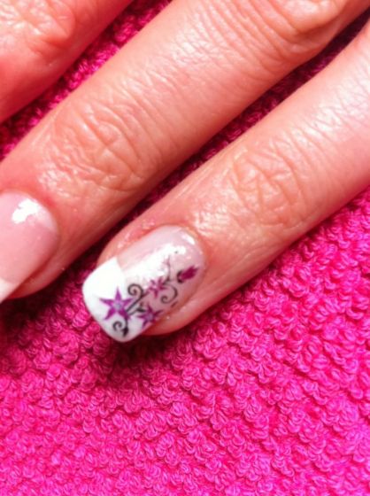 French mit Nailtattoo; Verlängerung mit Tip Nach Zertifikat für Nageldesign-Neumodellage - Kritik? in Anfänger Nageldesign