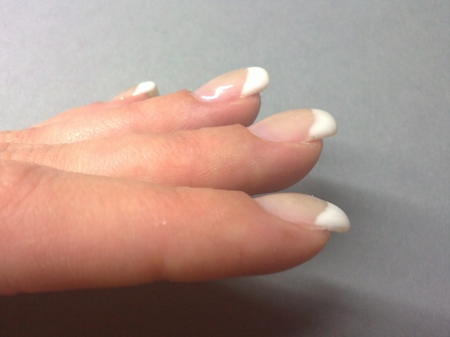hand 2 Meine neuen Nägel in Anfänger Nageldesign
