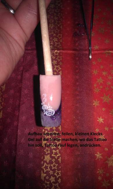 6. Schritt French andocken, Drama Smile in Nageldesign