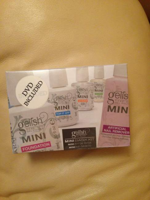 Gelish Gelish Mini Basix Kit in Gelnägel