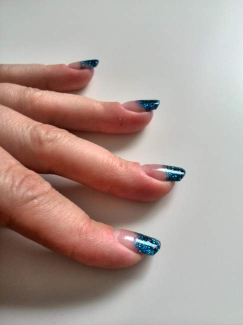 Links seite 1. mal mit Schablone verlängert. Form so ok? in Anfänger Nageldesign