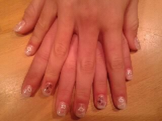 Meine letzet Arbeit vom 22.01.2012 Gelnägel mit Verzierungen in Anfänger Nageldesign