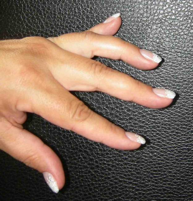 Mai2a Gelnägel mit French und Stamping bitte um Kritik in Anfänger Nageldesign