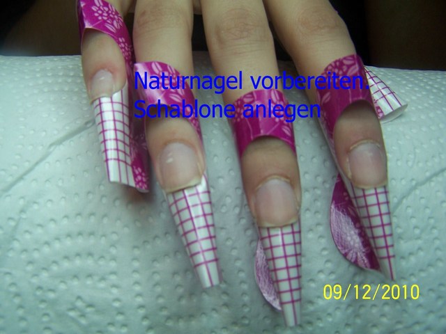 mini-2 Retro-Style verschiedene Anleitungen in Nageldesign