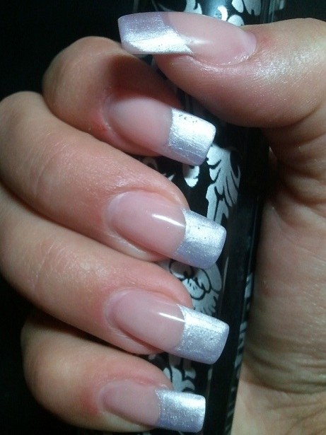 muster pearly violet french in Anfänger Nageldesign