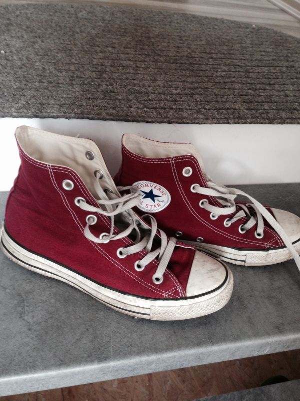 meine chucks, wie man sehen kann meine absoluen lieblingsschuhe, total  Schuhe Nailart Modellagen - SMYD Teil 1 in Small Talk