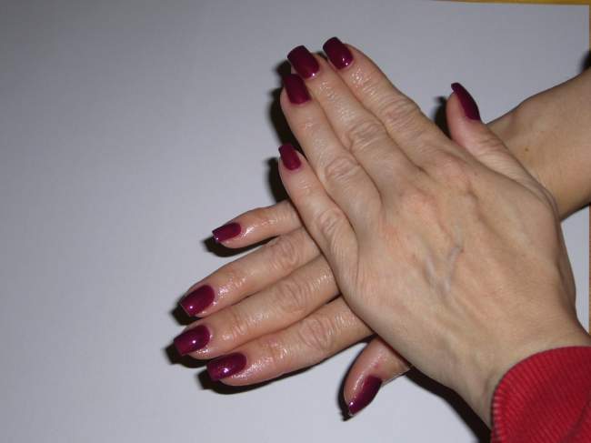 Draufsicht Gelnägel in Fullcover in Anfänger Nageldesign