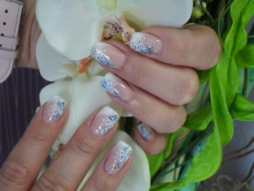 Schmetterling mit Glitterfäden Glitzerfäden? in Nageldesign