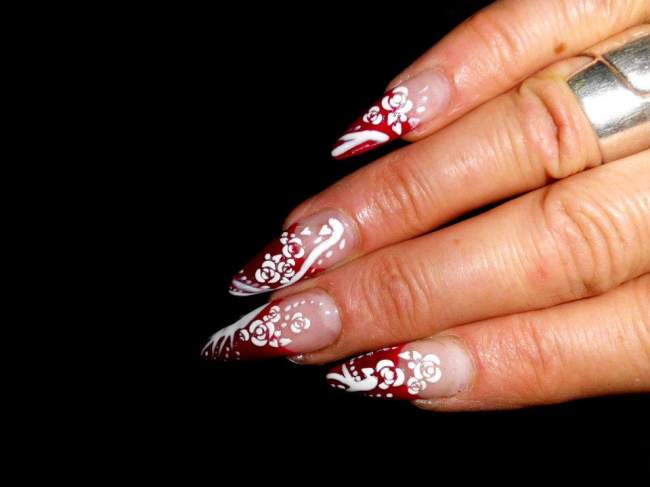 Spitze Mandel in rot An alle Neulinge: Wie lange braucht ihr? in Anfänger Nageldesign