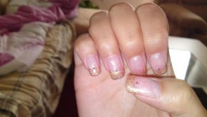  Das erste mal - gold glitter Modellage in Anfänger Nageldesign