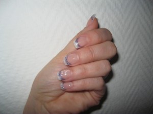  Refill mit Make up Gel und Lavendelglitter in Anfänger Nageldesign