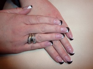  Anfänger schwarz weiss:) in Anfänger Nageldesign