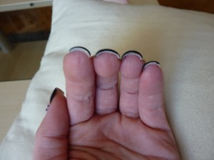  Anfänger schwarz weiss:) in Anfänger Nageldesign