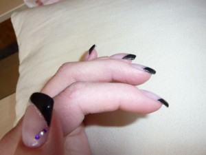  Anfänger schwarz weiss:) in Anfänger Nageldesign