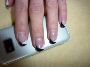  Anfänger schwarz weiss:) in Anfänger Nageldesign