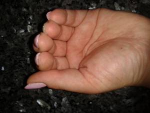 Von vorne - ein bissen zu dick Meine ersten Nägel aus dem Nagelstudio - Pfusch? in Gelnägel