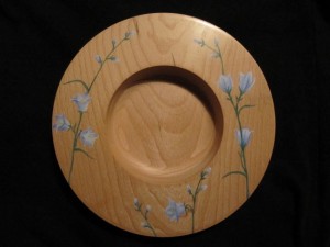 Schale (ca. 30 cm Durchmesser) aus Buche mit Glockenblumen Wir machen in Holz - Bemalte Drechselkunst in Basteln