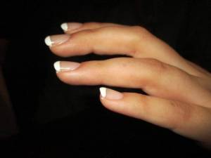 Seitenansicht Anfängermodellage mit Gel in Anfänger Nageldesign