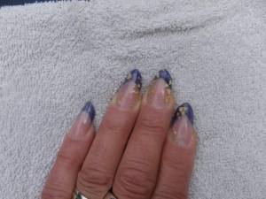 Draufsicht Edgenägel-der 2.Versuch in Anfänger Nageldesign